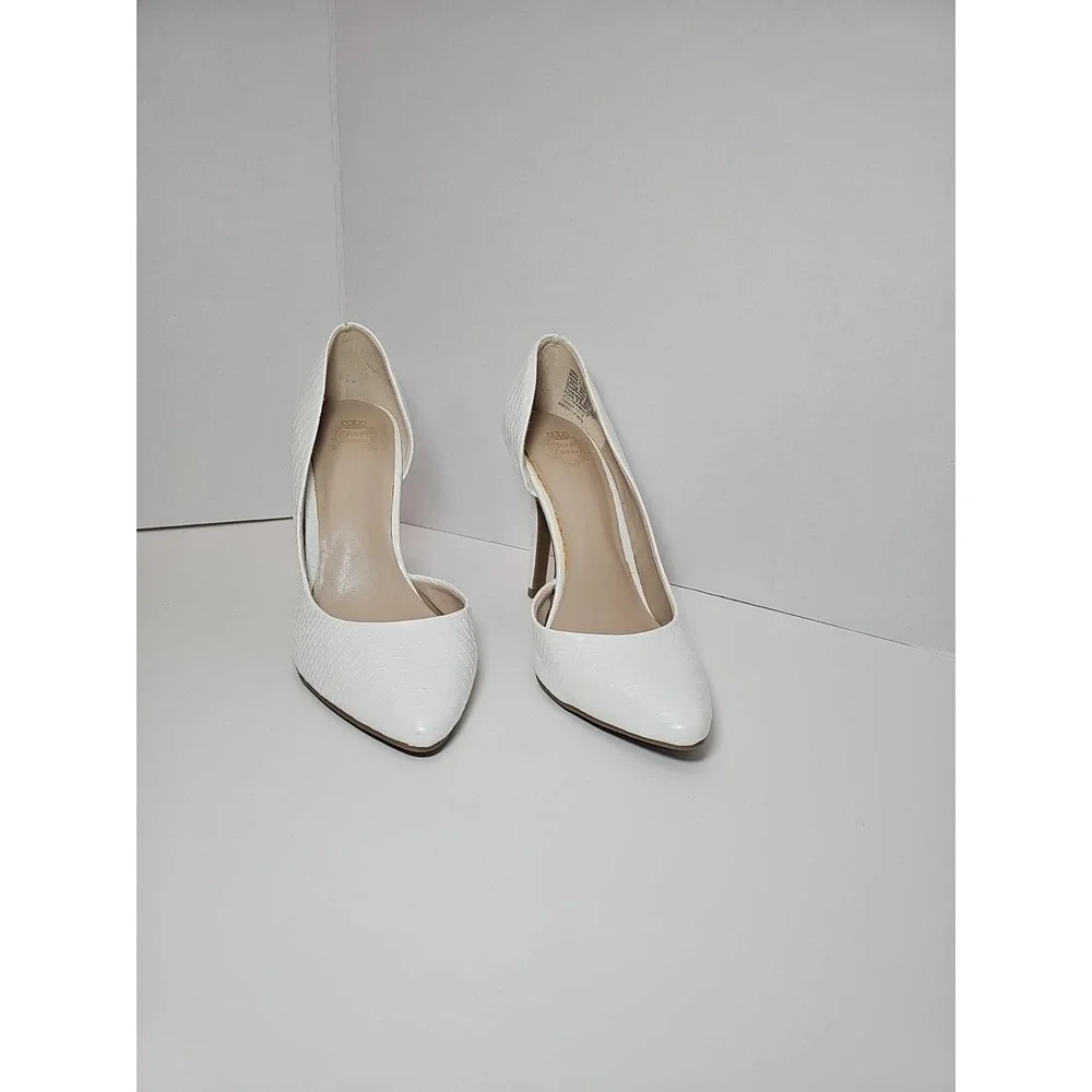 JUICY COUTURE SNAKESKIN TEXTURE PUMPS HEELS SZ 7 MED‎ JCCYRAWHITE 4-5 INCH HEEL